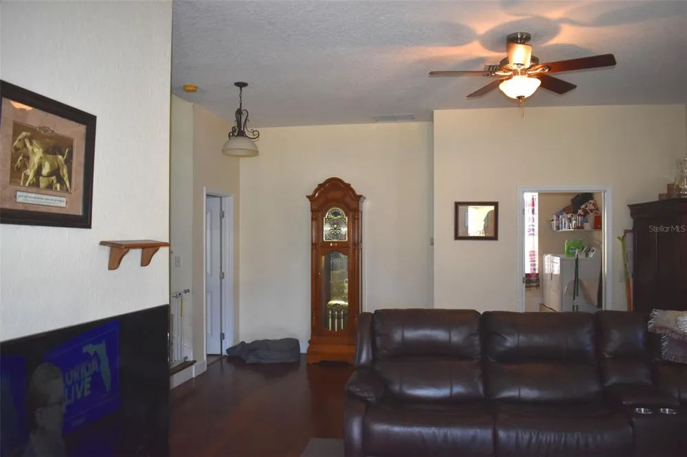 13800 COUNTY ROAD 450 Umatilla, FL 32784