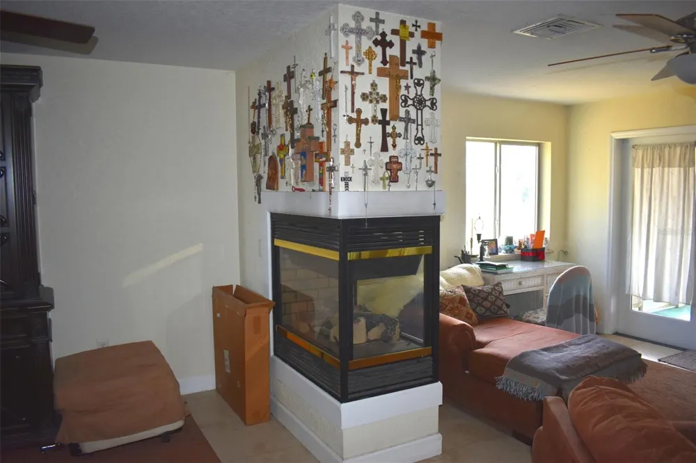 13800 COUNTY ROAD 450 Umatilla, FL 32784