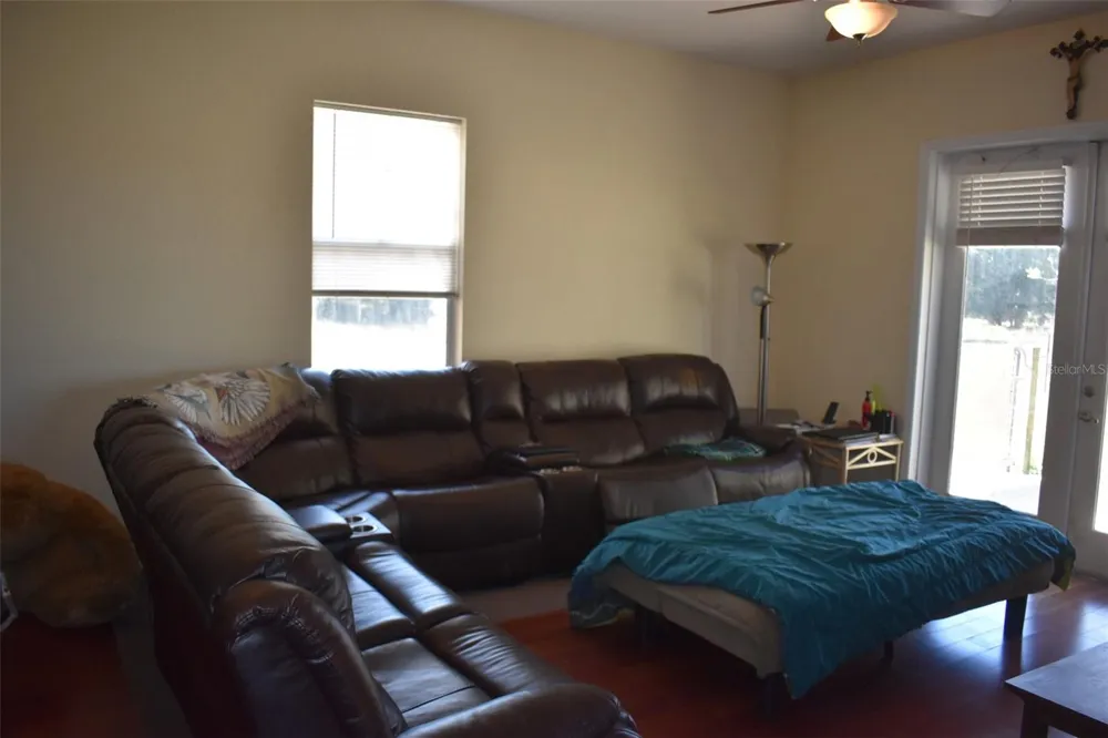 13800 COUNTY ROAD 450 Umatilla, FL 32784