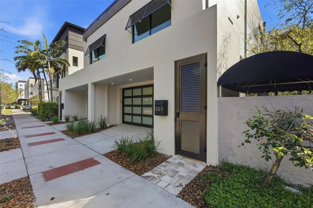 321 2ND STREET St Petersburg, FL 33701