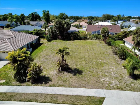 565 PARK ESTATES SQUARE