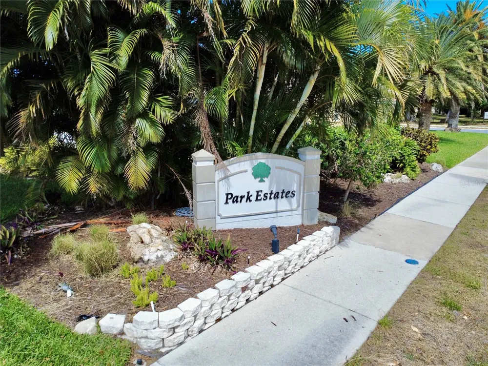 565 PARK ESTATES SQUARE Venice, FL 34293