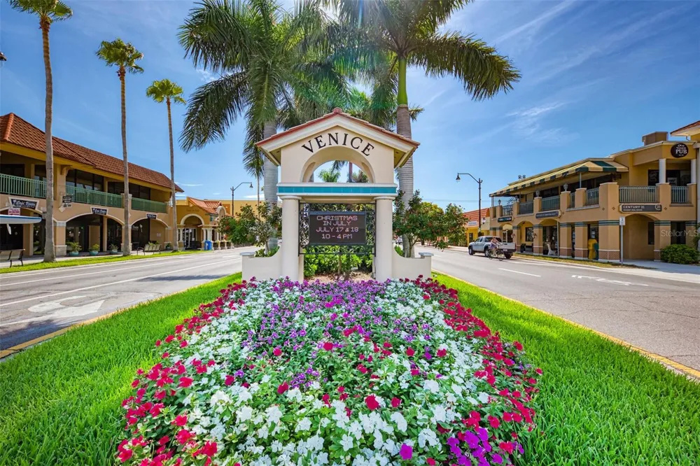 565 PARK ESTATES SQUARE Venice, FL 34293