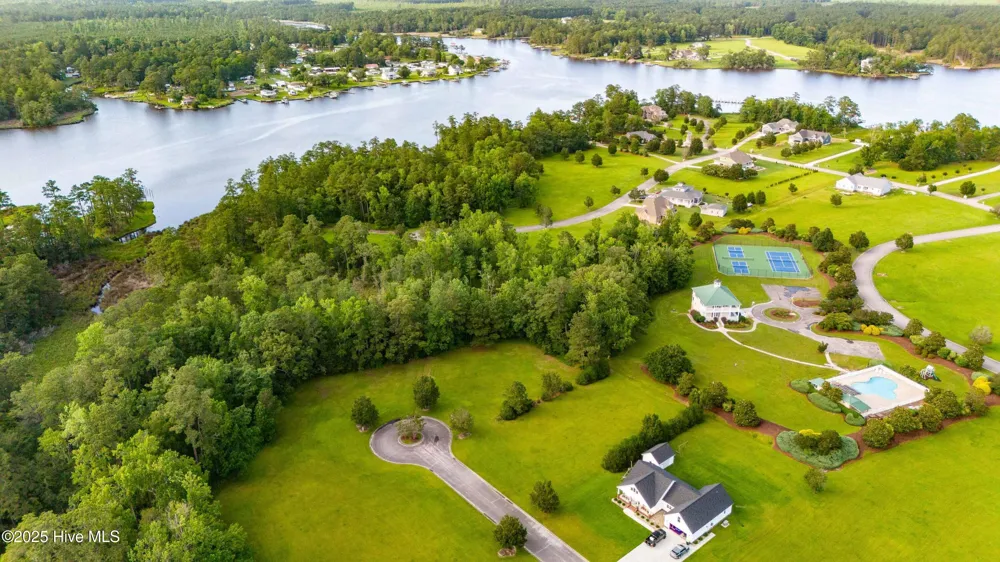 330 Southern Way Arapahoe, NC 28510