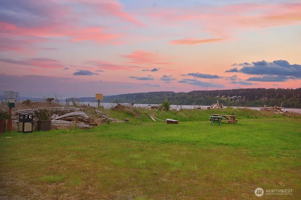 0 E Farmington Drive Greenbank, WA 98253