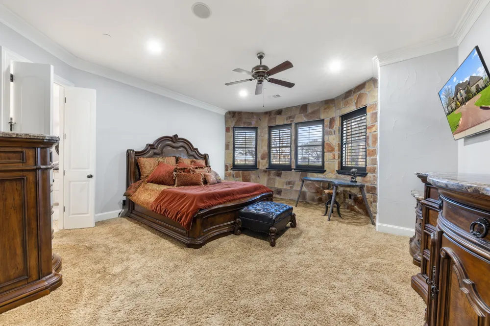 332 Sedona Falls Drive Sunnyvale, TX 75182