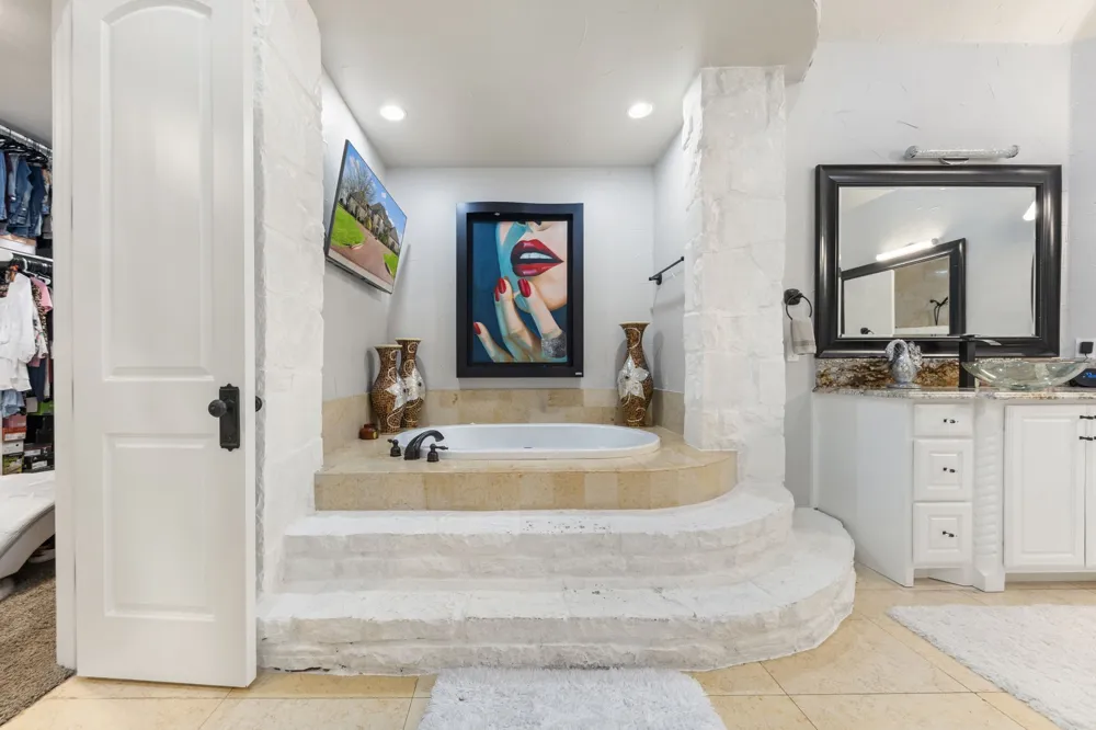 332 Sedona Falls Drive Sunnyvale, TX 75182