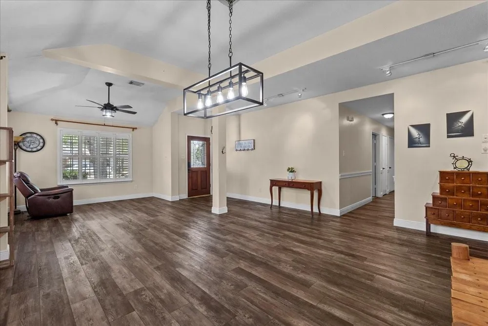 5102 Cherrywood Court League City, TX 77573