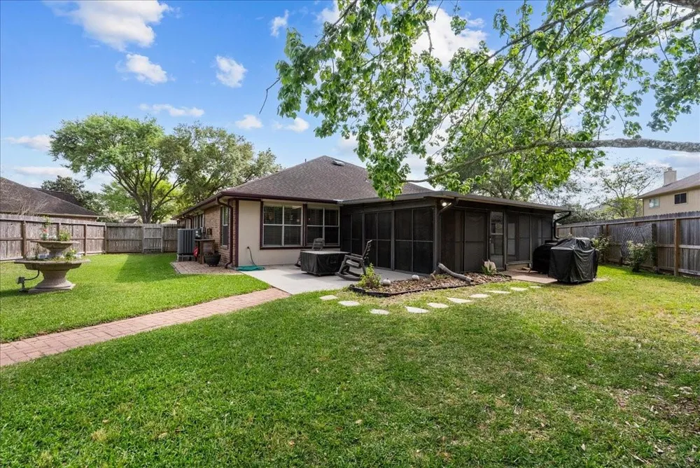 5102 Cherrywood Court League City, TX 77573
