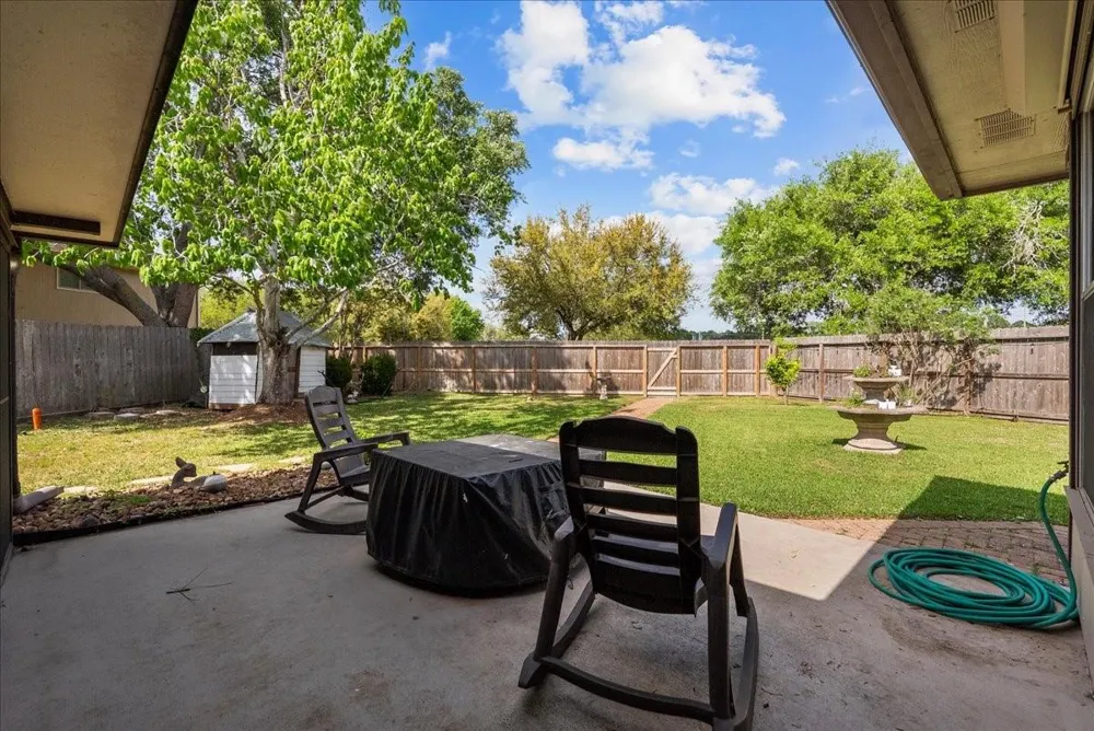 5102 Cherrywood Court League City, TX 77573