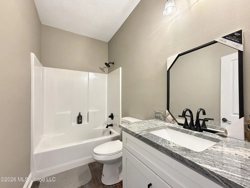6992 Highway 43 Poplarville, MS 39470