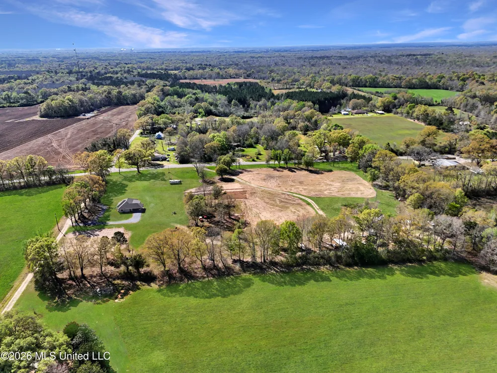 6992 Highway 43 Poplarville, MS 39470
