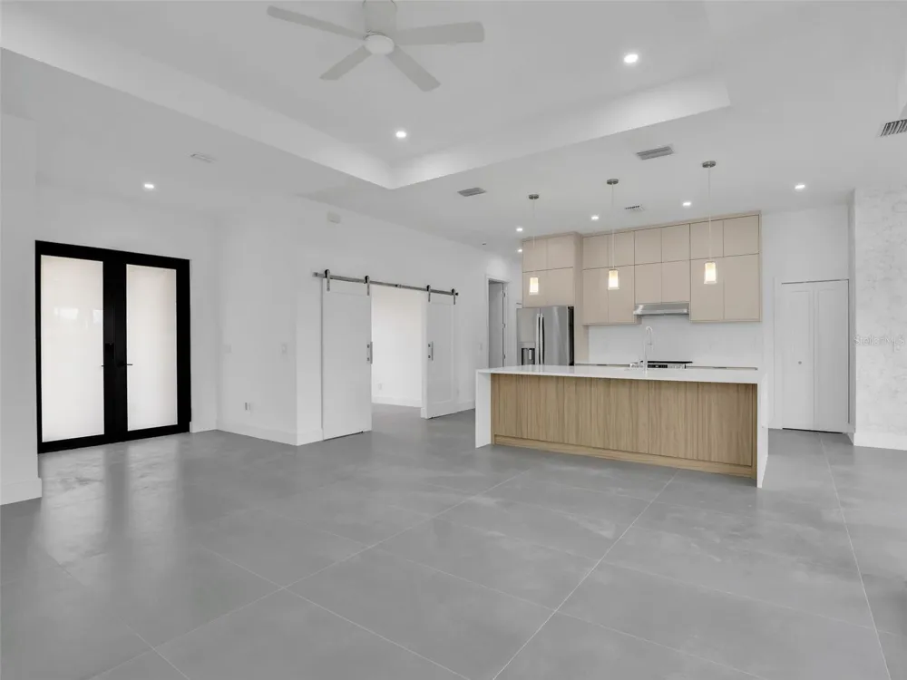 11161 CARNEGIE AVENUE Englewood, FL 34224