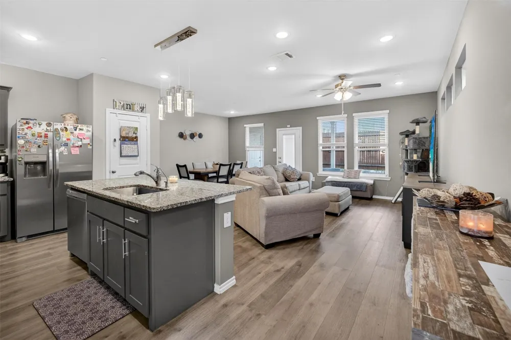 3228 Hampton Drive Richland Hills, TX 76118