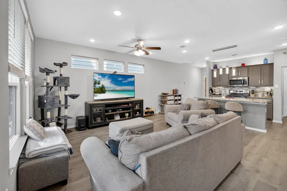 3228 Hampton Drive Richland Hills, TX 76118