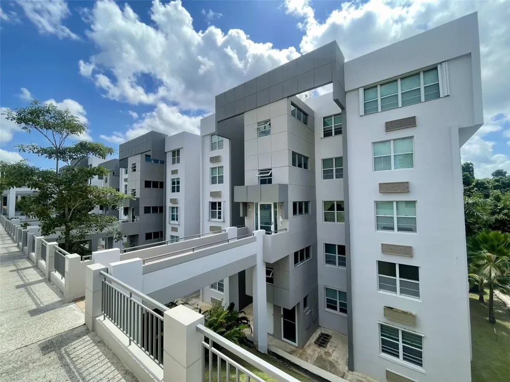 Carr. 199 PASEO DEL BOSQUE #3-507 San Juan, PR 00926