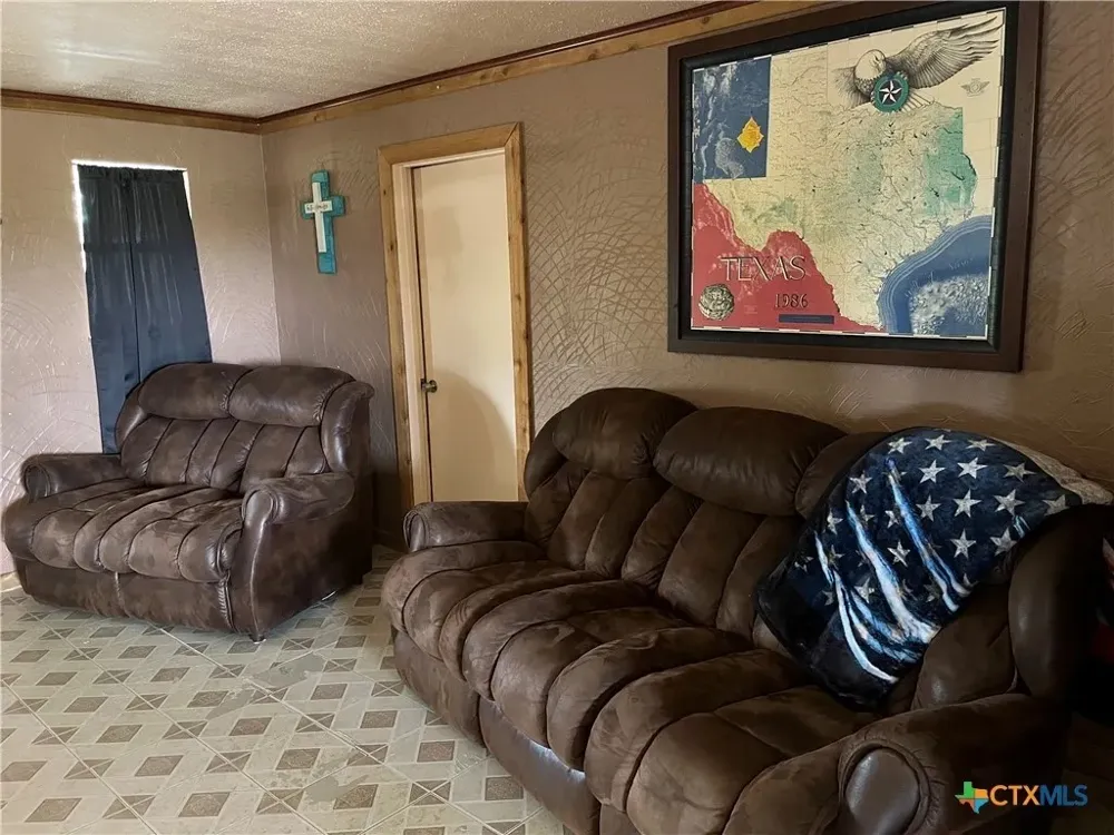 351 County Road 207 Burnet, TX 78611