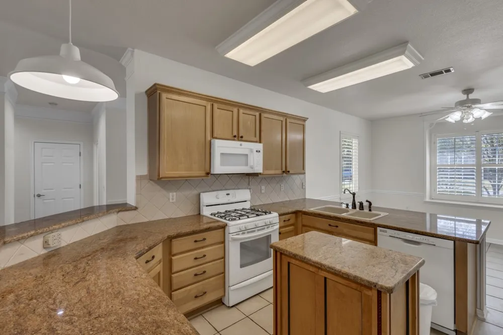 201 Dawson Trail Georgetown, TX 78633