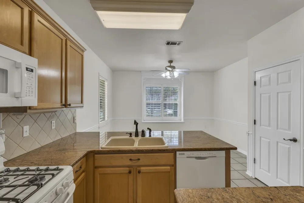 201 Dawson Trail Georgetown, TX 78633