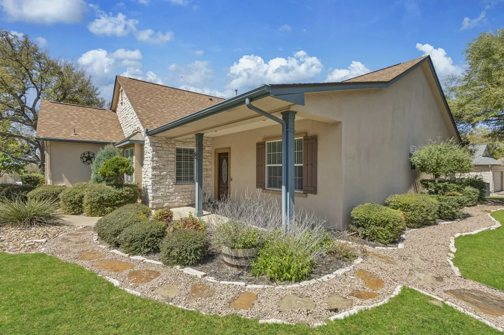 201 Dawson Trail Georgetown, TX 78633
