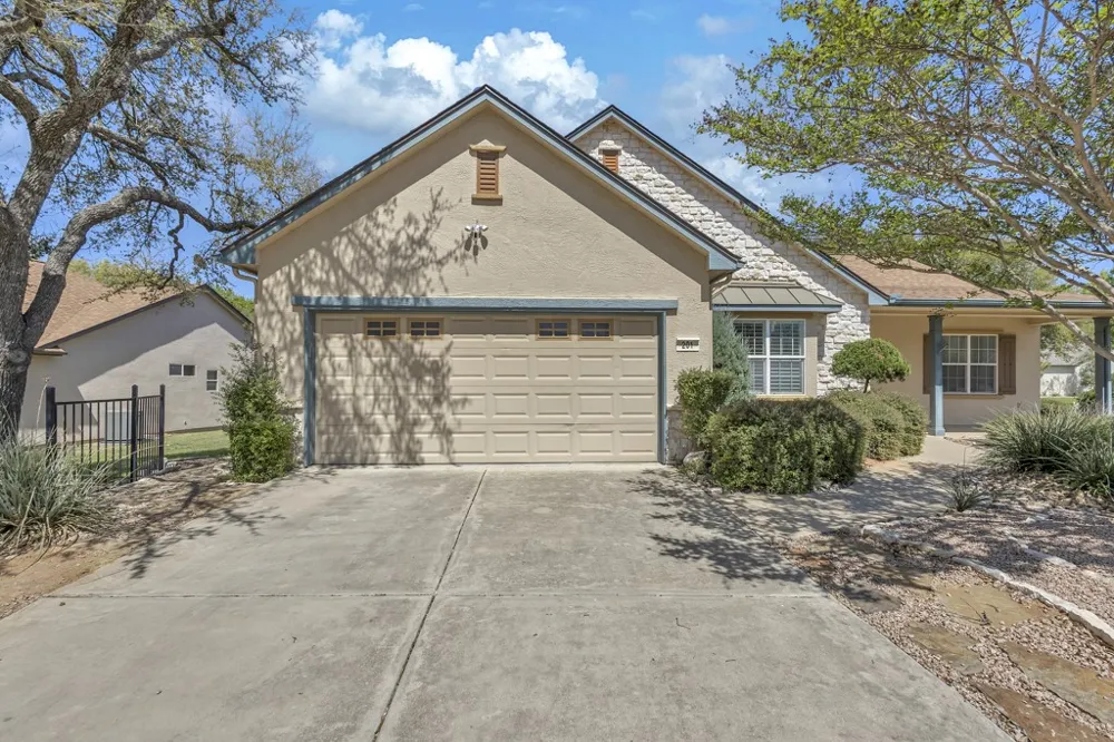 201 Dawson Trail Georgetown, TX 78633