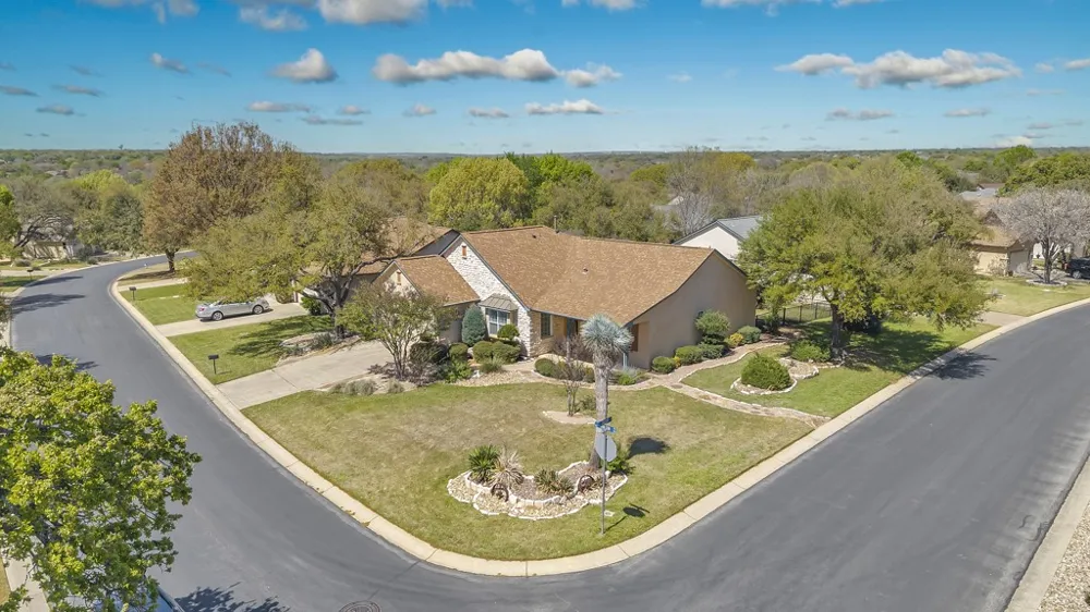 201 Dawson Trail Georgetown, TX 78633