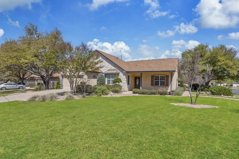 201 Dawson Trail Georgetown, TX 78633