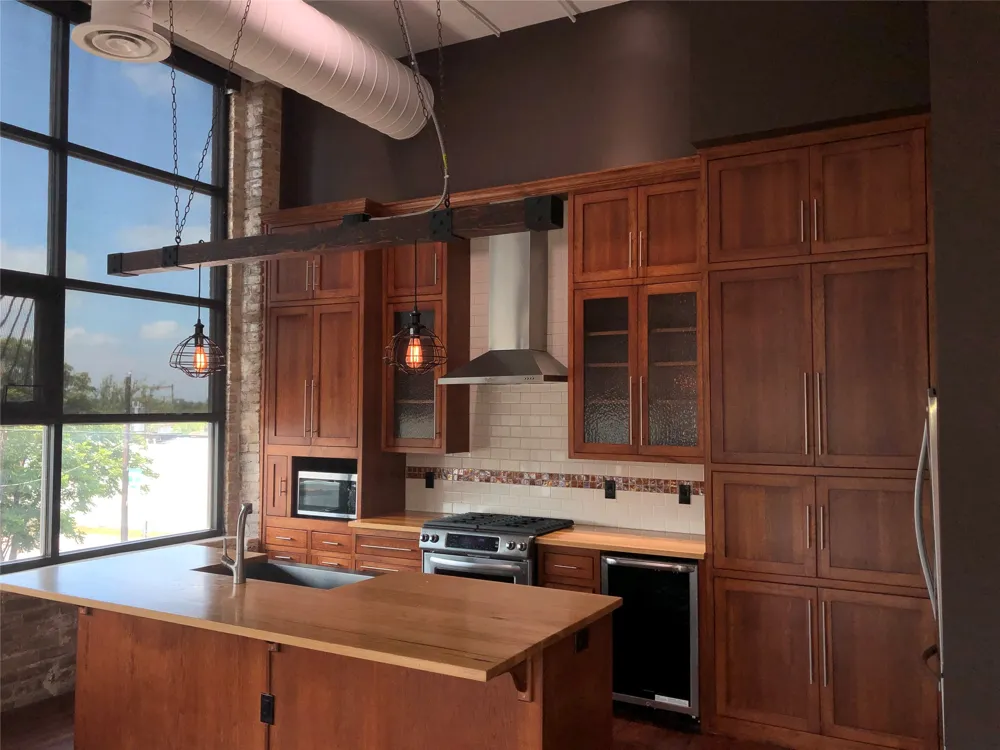 110 W 2nd Street #Loft B Taylor, TX 76574