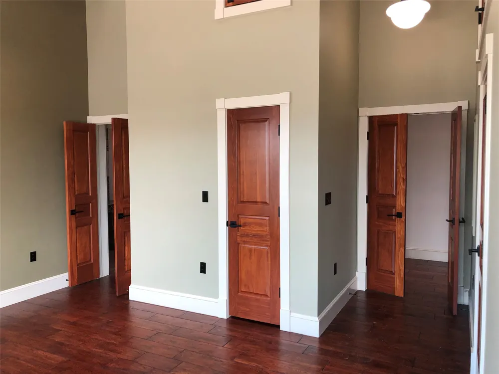 110 W 2nd Street #Loft B Taylor, TX 76574