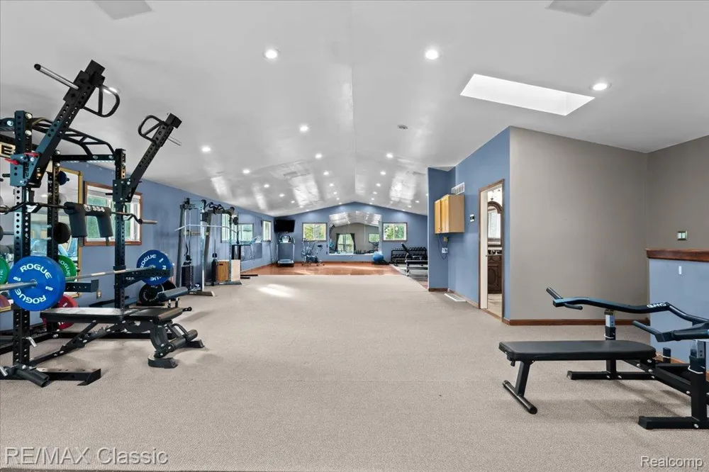 2345 E Commerce Road Milford Charter Township, MI 48381