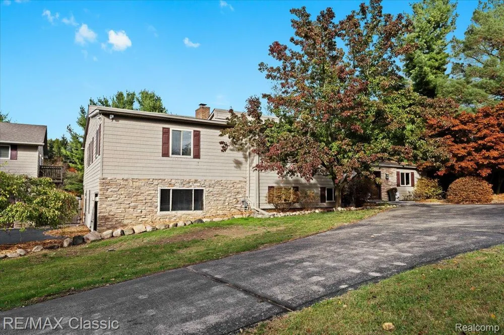 2345 E Commerce Road Milford Charter Township, MI 48381