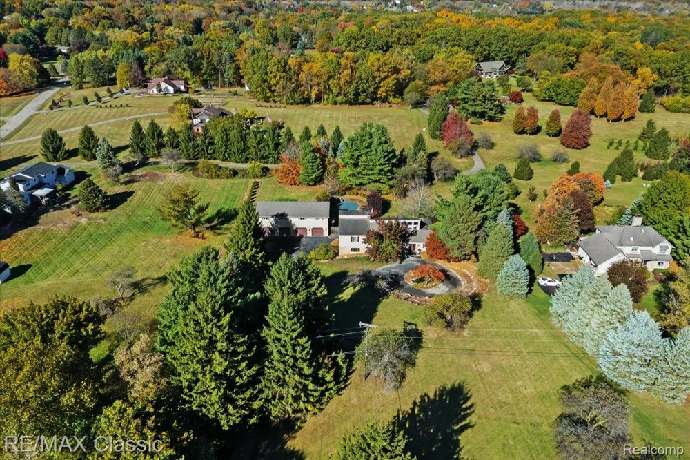 2345 E Commerce Road Milford Charter Township, MI 48381