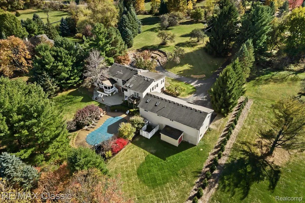 2345 E Commerce Road Milford Charter Township, MI 48381