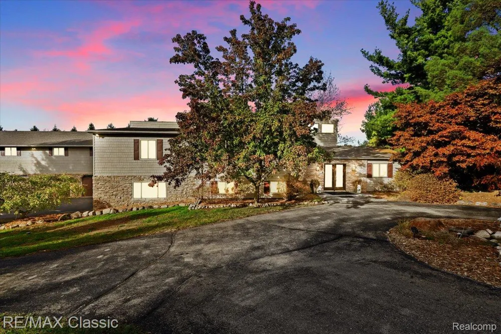 2345 E Commerce Road Milford Charter Township, MI 48381