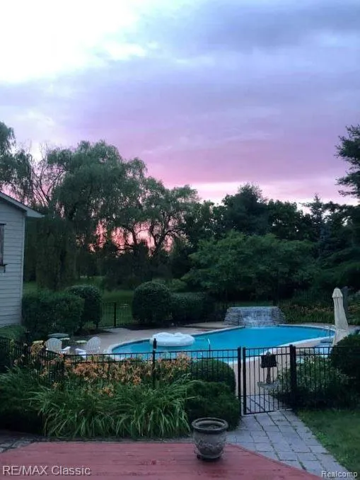 2345 E Commerce Road Milford Charter Township, MI 48381