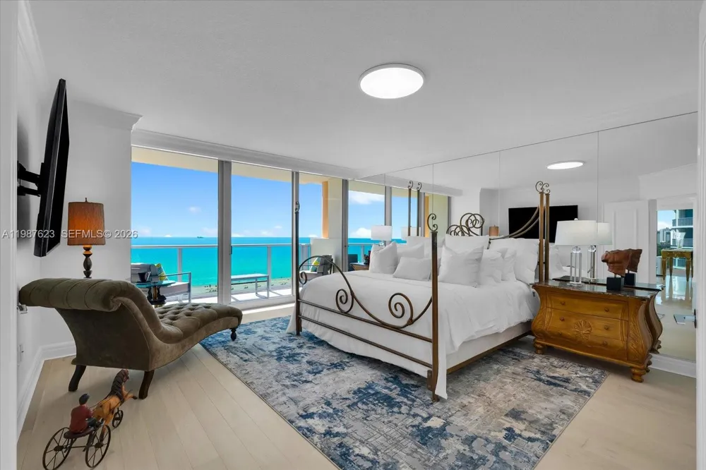 1455 Ocean Dr #909 Miami Beach, FL 33139