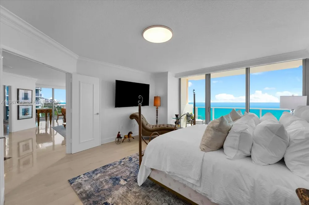 1455 Ocean Dr #909 Miami Beach, FL 33139