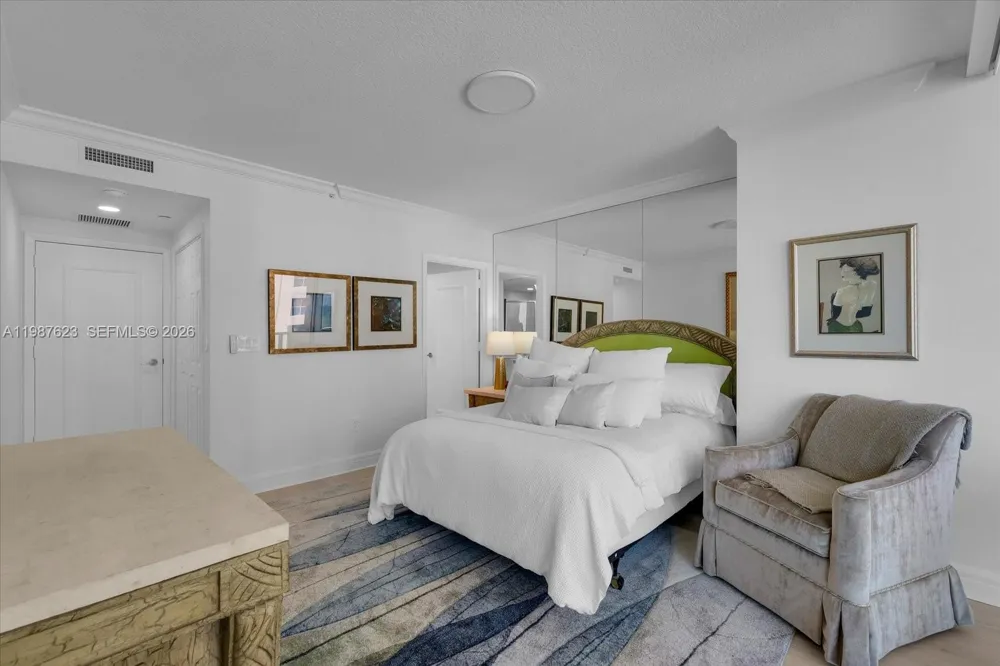 1455 Ocean Dr #909 Miami Beach, FL 33139