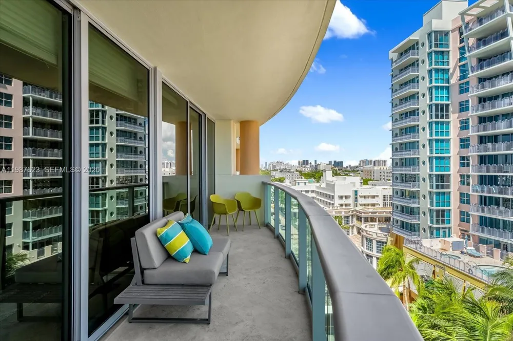 1455 Ocean Dr #909 Miami Beach, FL 33139