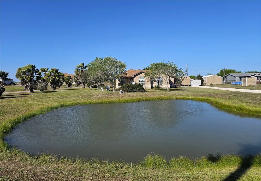 7344 Pvt Road 1402 Aransas Pass, TX 78336