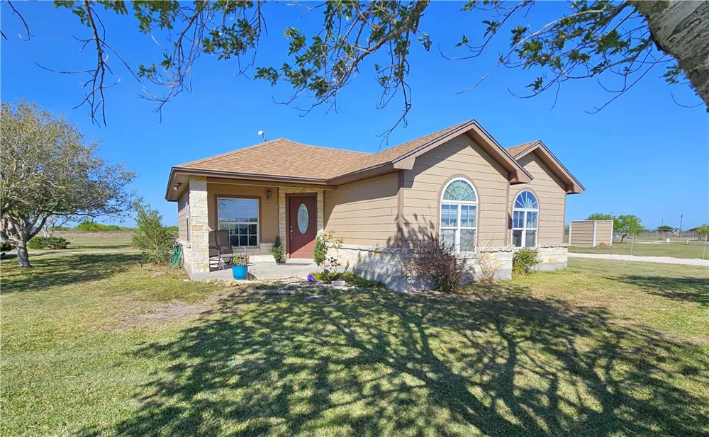 7344 Pvt Road 1402 Aransas Pass, TX 78336