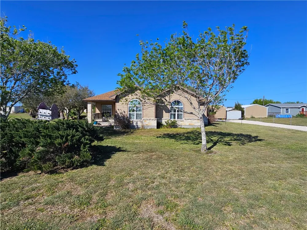 7344 Pvt Road 1402 Aransas Pass, TX 78336