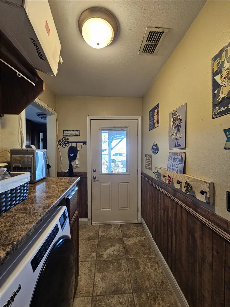 7344 Pvt Road 1402 Aransas Pass, TX 78336