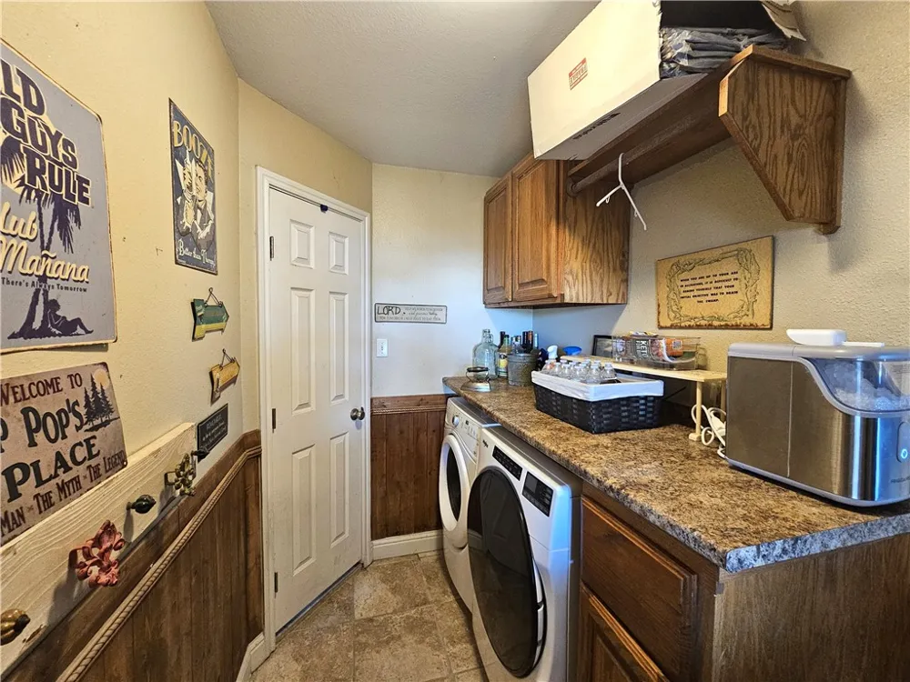 7344 Pvt Road 1402 Aransas Pass, TX 78336