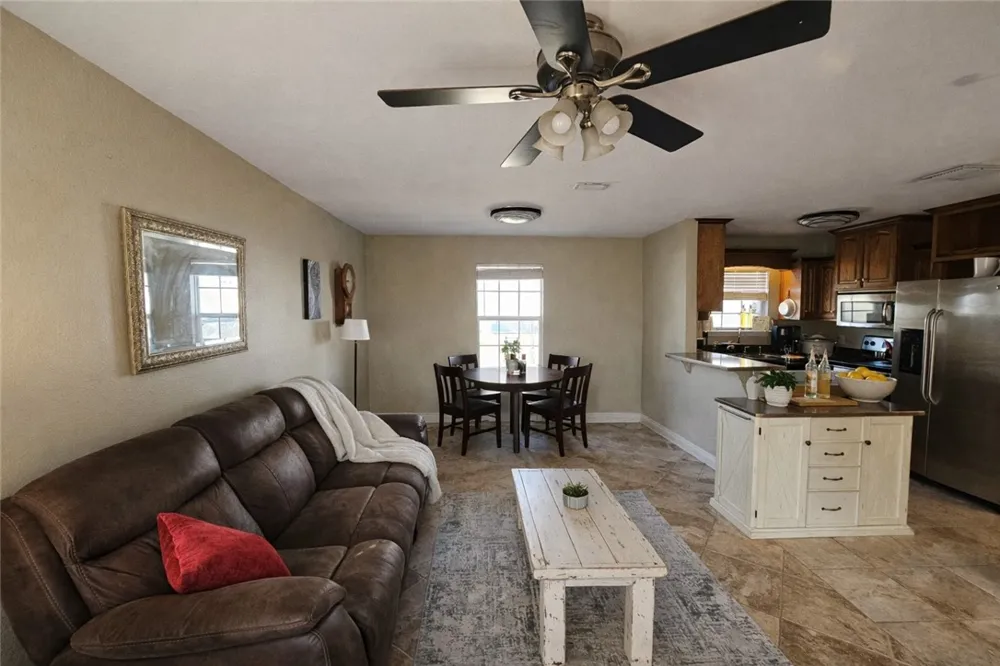 7344 Pvt Road 1402 Aransas Pass, TX 78336