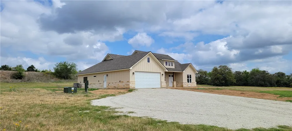 1439 Lone Star Lane Franklin, TX 77856
