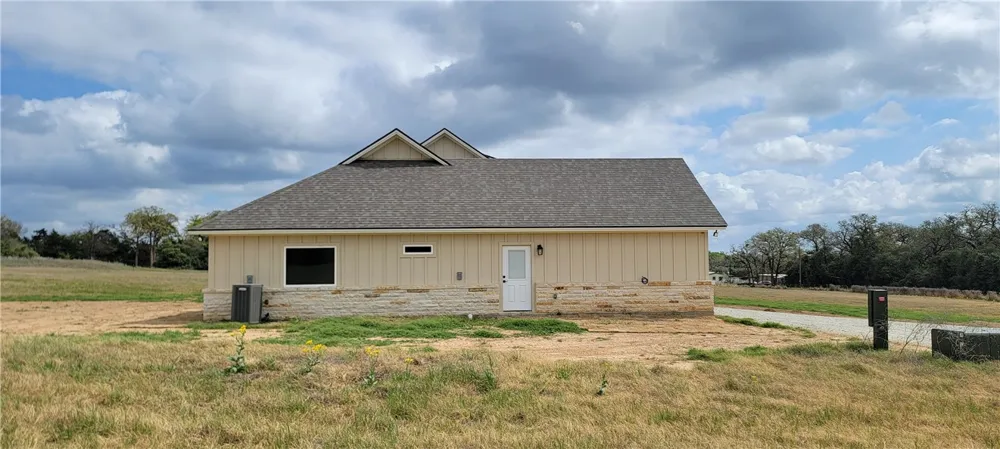 1439 Lone Star Lane Franklin, TX 77856