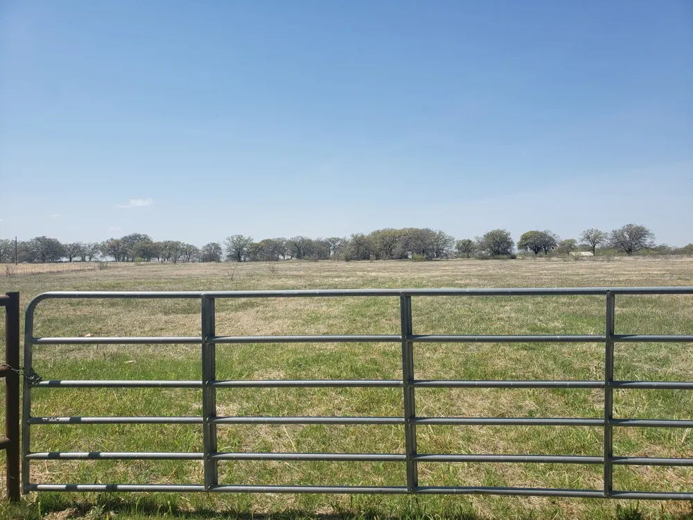 CR 1990 Chico, TX 76431
