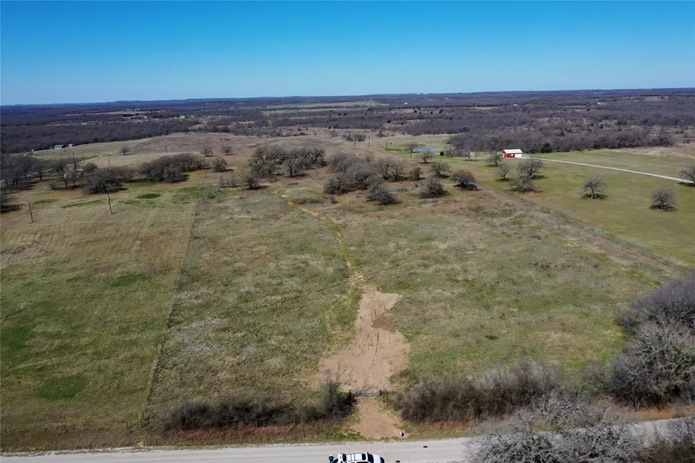 CR 1990 Chico, TX 76431