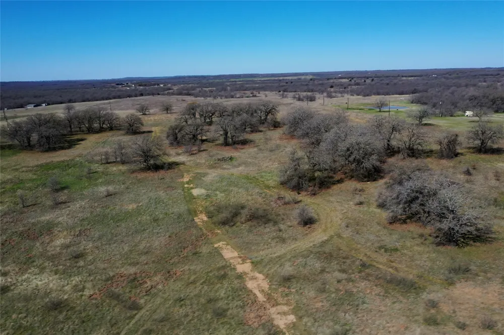CR 1990 Chico, TX 76431